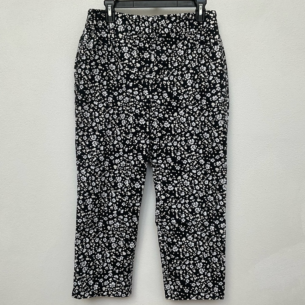 Ann Taylor Factory Black, White Floral Print Pants Size 10 Work Career Job Basic